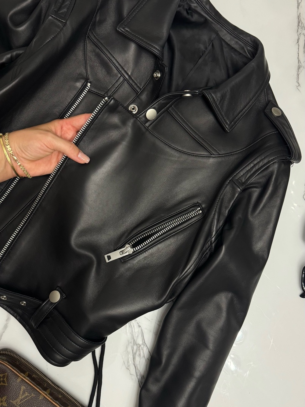 Women’s Black Lambskin Leather Jacket with Belt Detail 🤍